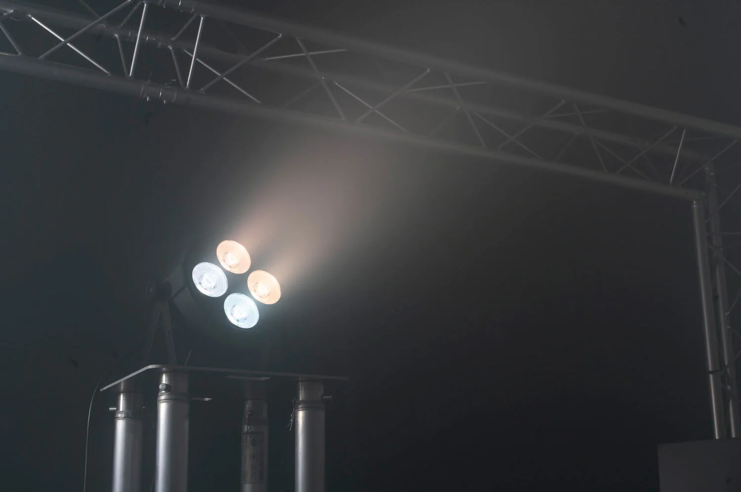 AFX LIGHT CLUB-WHITE450 FOCO PAR LED BLANCO CALIDO BLANCO FRIO 4X50W - Image 5