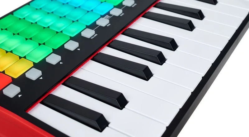 AKAI APC KEY25 MKII TECLADO CONTROLADOR MIDI 25 TECLAS - Image 9