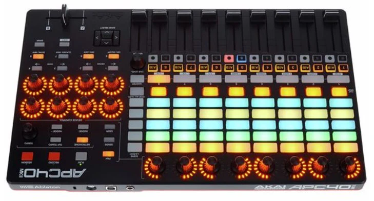 AKAI APC40 MKII CONTROLADOR MIDI USB - Image 5