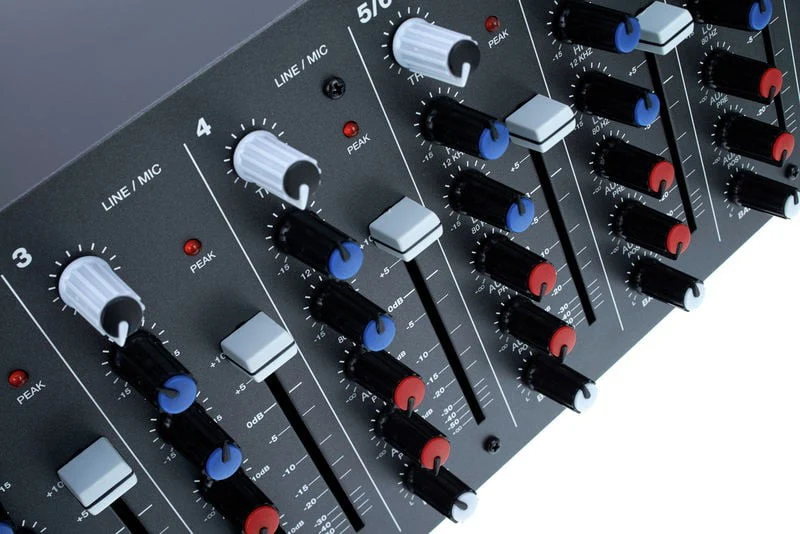 ALESIS MULTIMIX 10 WIRELESS MEZCLADOR DE 10 CANALES EN RACK CON BLUETOOTH - Image 7