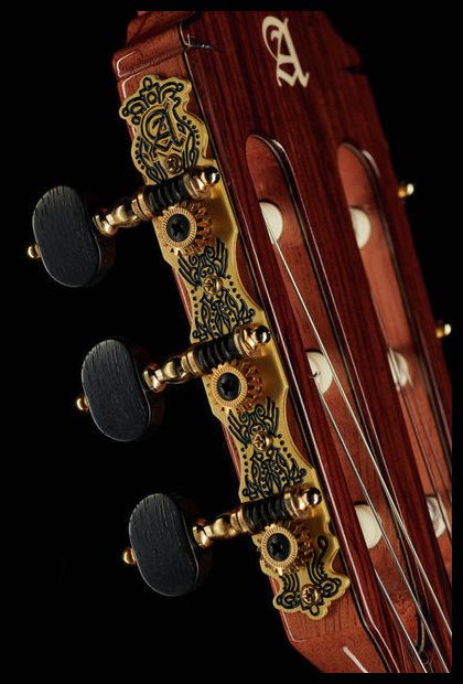 ALHAMBRA 10FC GUITARRA FLAMENCA ABETO BRILLO - Image 18