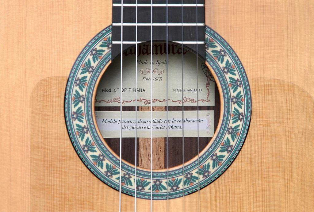 ALHAMBRA 5FP OP CON FUNDA PIÑANA GUITARRA FLAMENCA - Image 4