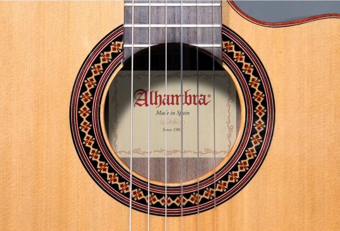 ALHAMBRA IBERIA ZIRICOTE CTW E8 CON FUNDA GUITARRA ESPAÑOLA ELECTRIFICADA - Image 3
