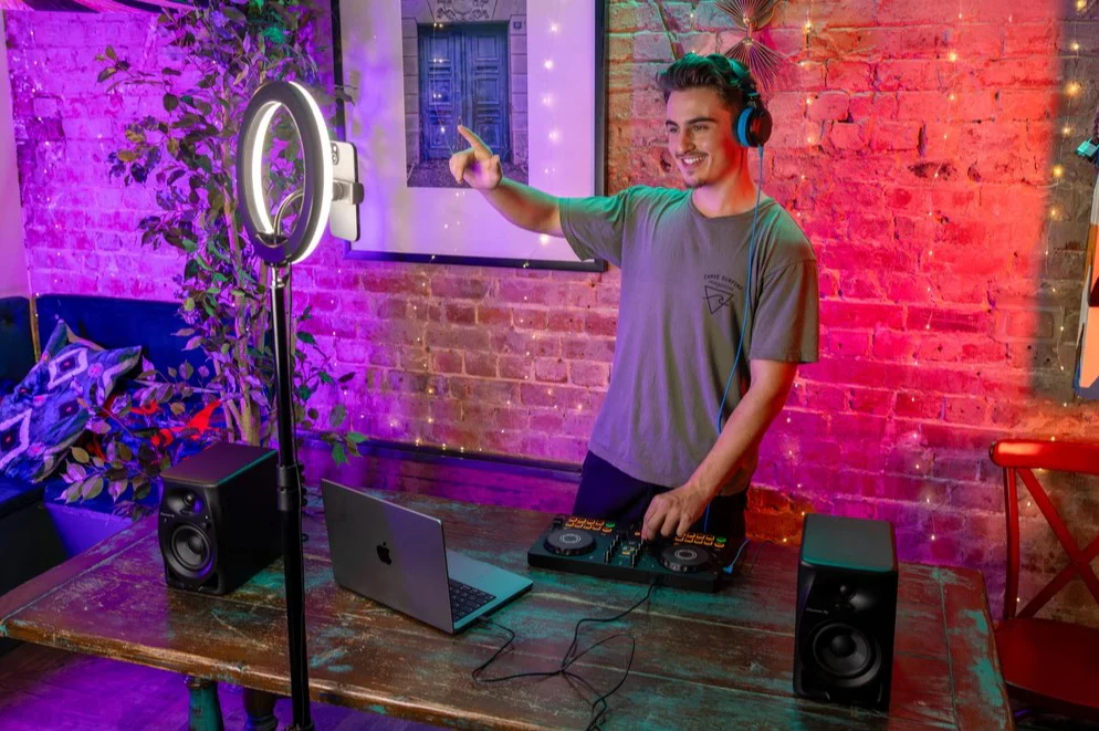 ALPHATHETA DDJ FLX2 CONTROLADOR DJ - Image 9