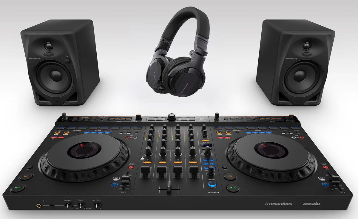 ALPHATHETA -PACK- LEVEL UP HOUSE PARTY BUNDLE DDJGRV6 CONTROLADOR + AURICULARES Y MONITORES