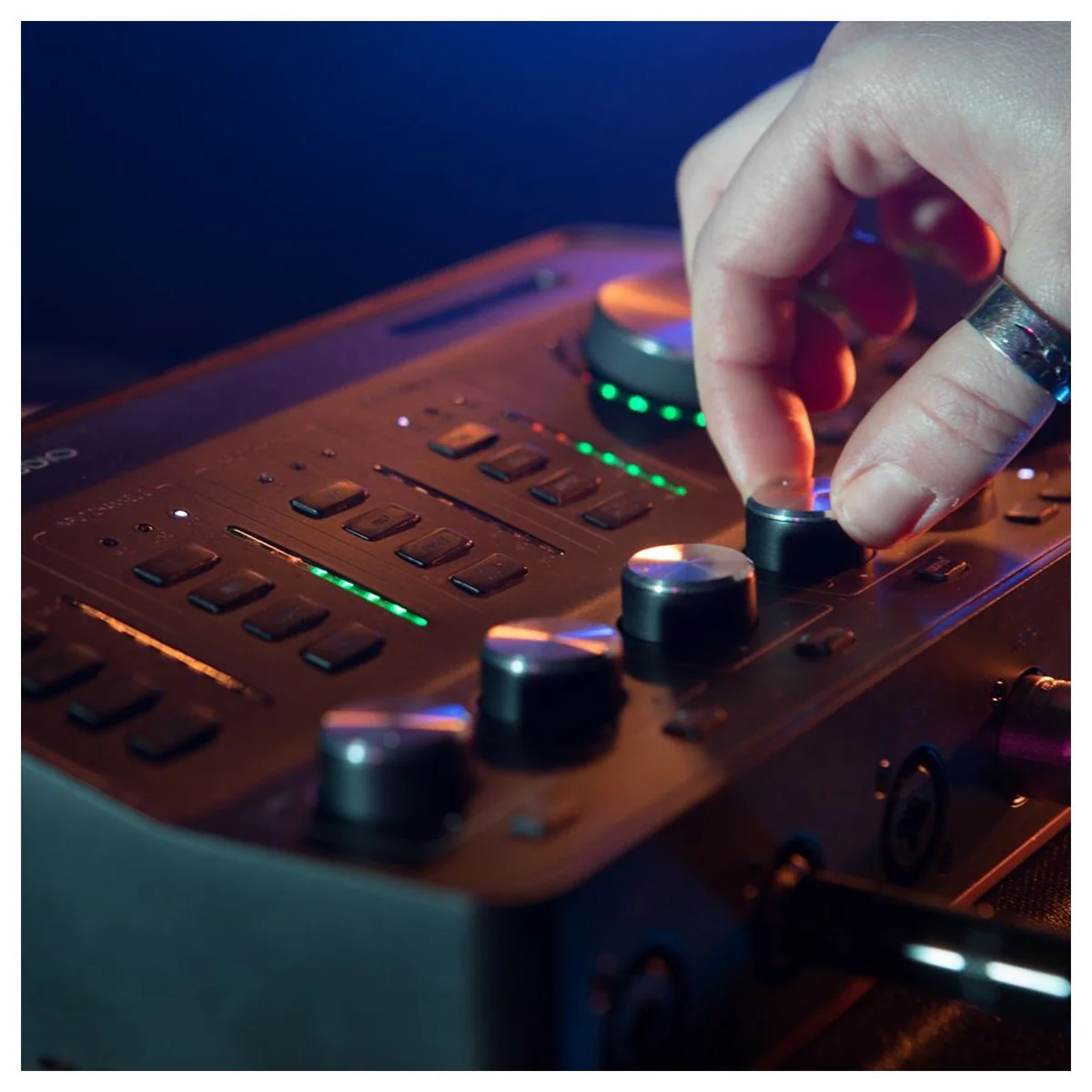 ARTURIA AUDIOFUSE STUDIO INTERFAZ DE AUDIO 18 ENTRADAS - Image 10