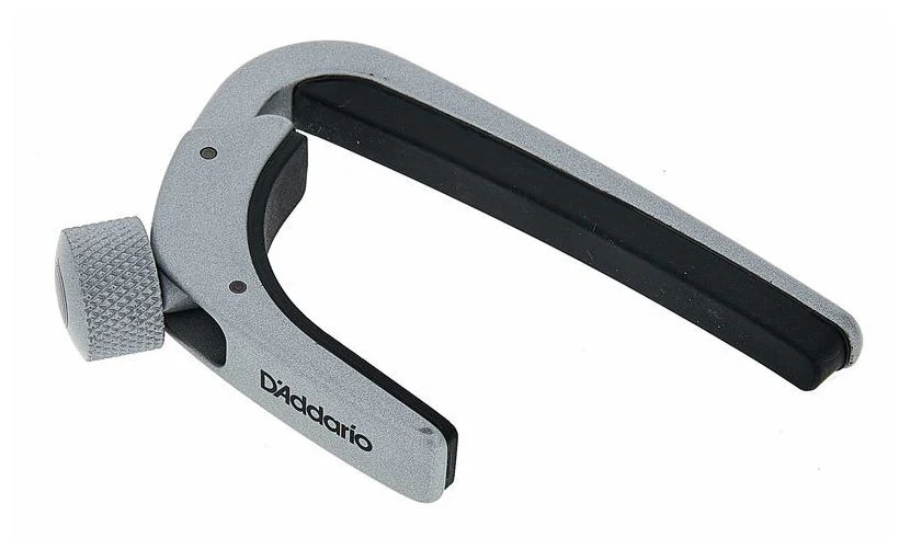 DADDARIO CP-02S NS CAPO CEJILLA GUITARRAS ACUSTICAS Y ELECTRICAS PLATEADA