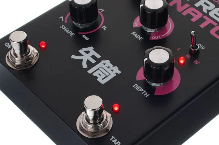 DREADBOX TREMINATOR PEDAL TREMOLO - Image 11