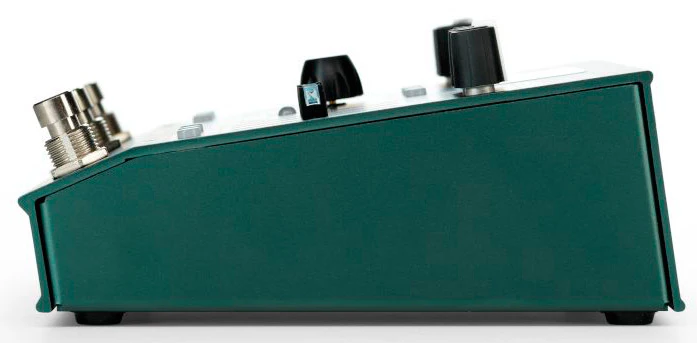 ELECTRO HARMONIX OCEANS ABBYS ADVANCED REVERB LABORATORY PEDAL - Image 3