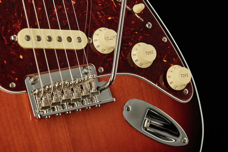 FENDER AMERICAN PROFESSIONAL II STRATOCASTER RW GUITARRA ELECTRICA 3 COLORES SUNBURST - Image 14