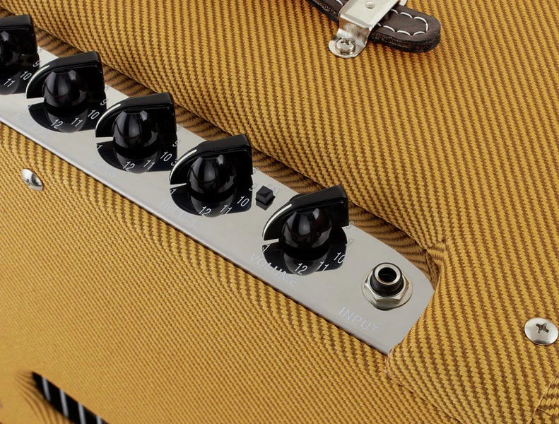 FENDER BLUES JUNIOR LTD C12N AMPLIFICADOR GUITARRA LACQUERED TWEED - Image 10