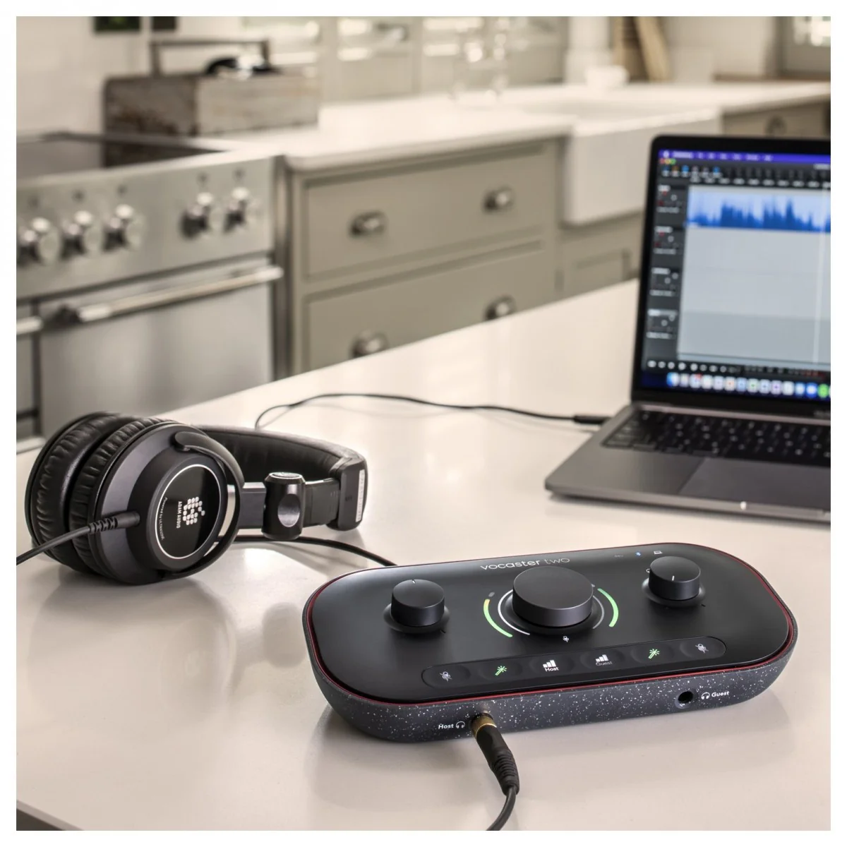 FOCUSRITE VOCASTER TWO INTERFAZ DE AUDIO PARA PODCAST. - Image 7