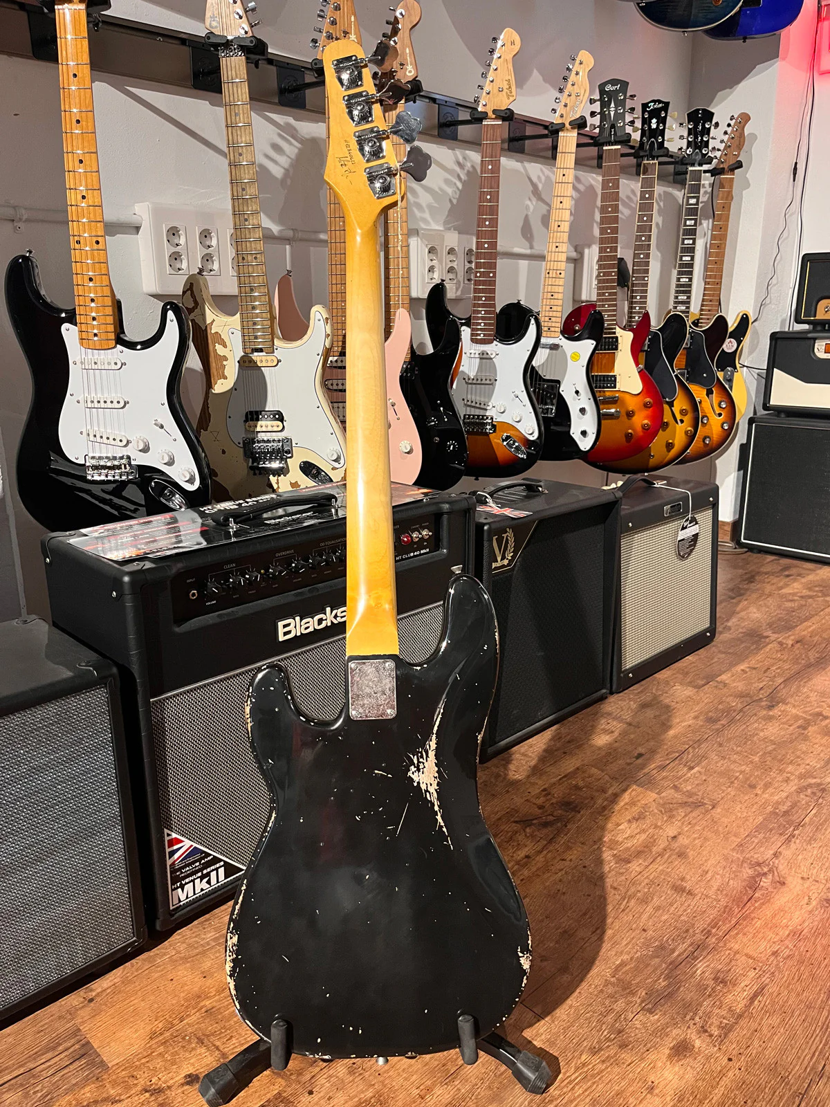 FRANCHIN GUITARS JUPITER STANDARD MN BAJO ELECTRICO NEGRO MEDIUM RELIC. - Image 5