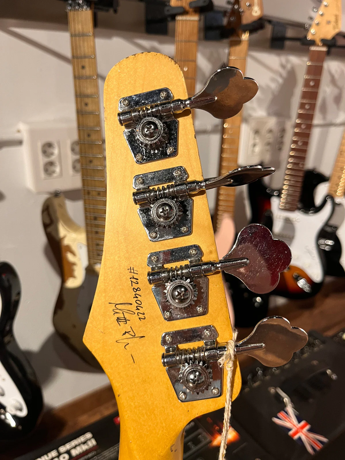 FRANCHIN GUITARS JUPITER STANDARD MN BAJO ELECTRICO NEGRO MEDIUM RELIC. - Image 7