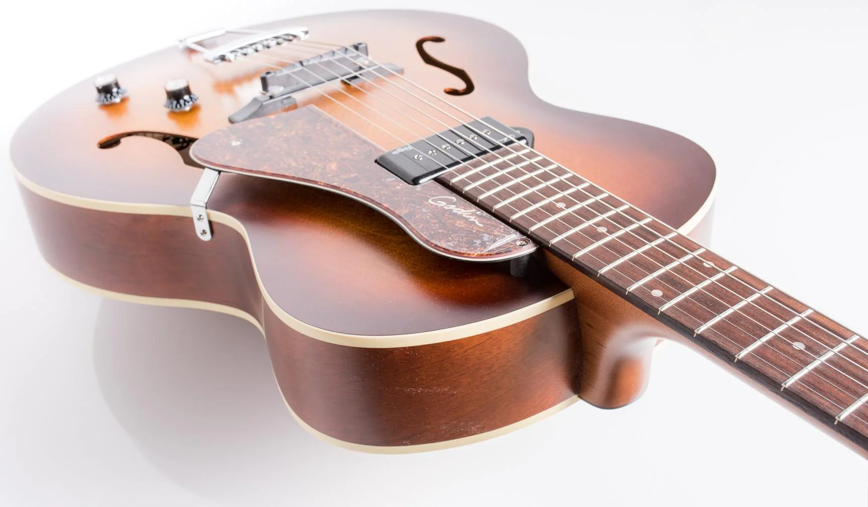 GODIN LP5AVEP90SUN KINGPIN SP90 GUITARRA ELECTRICA COGNAC BURST - Image 6