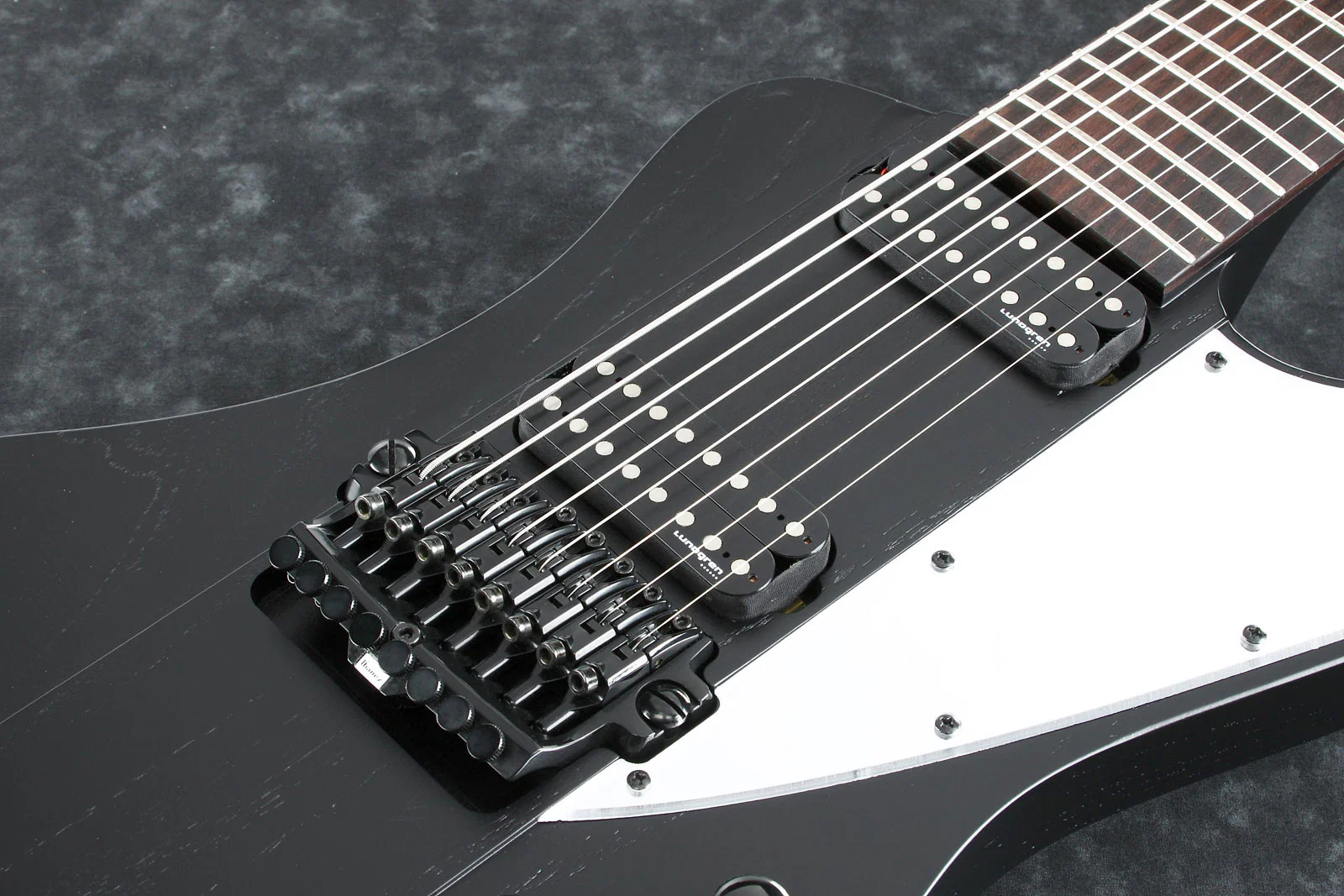 IBANEZ FTM33 WK FREDRIK THORDENDAL GUITARRA ELECTRICA 8 CUERDAS WEATHERED BLACK - Image 17