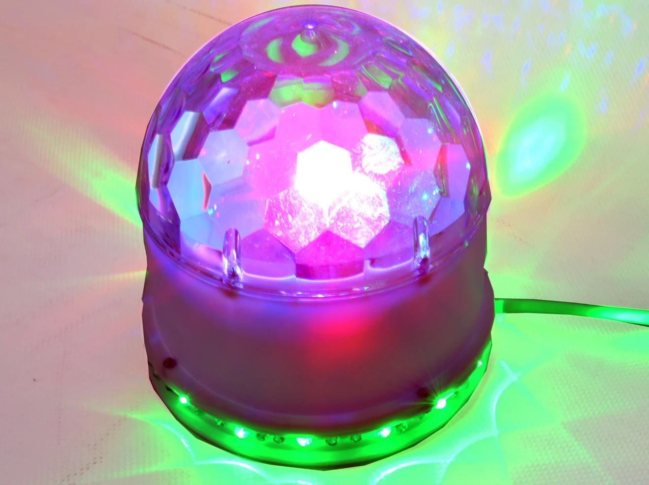 IBIZA LIGHT UFO ASTRO BL EFECTO DE ILUMINACION 2 EN 1 DE LED RGB - Image 4