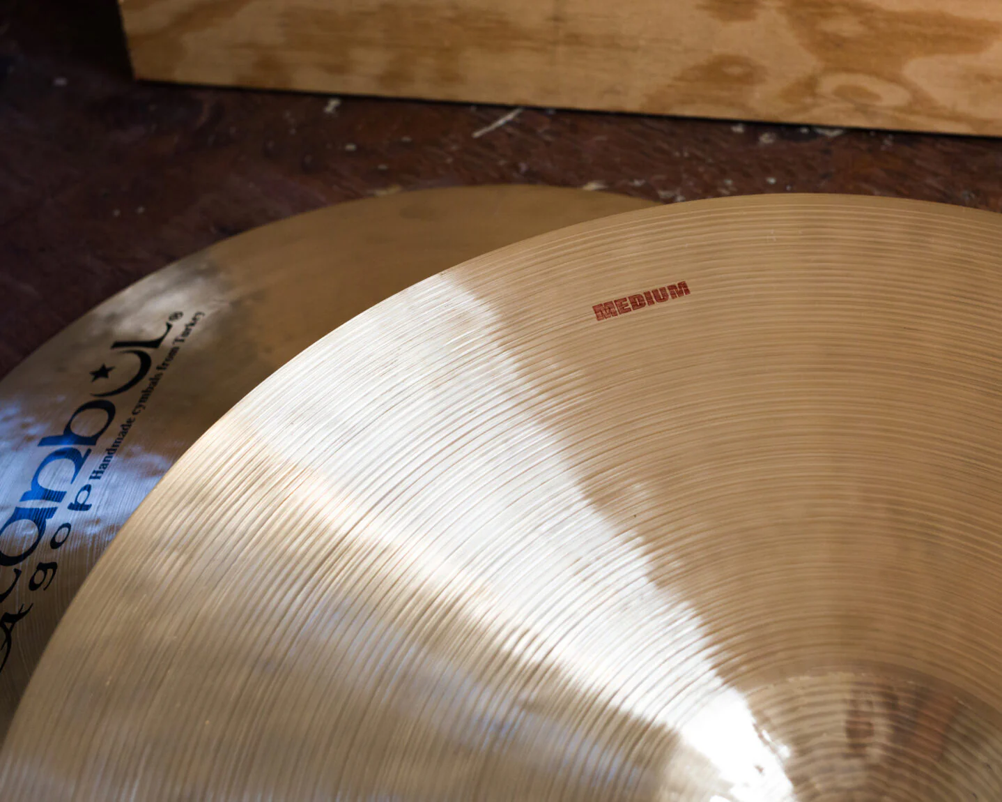 ISTANBUL AGOP TRADITIONAL JAZZ MEDIUM RIDE 22 PLATO BATERIA - Image 3