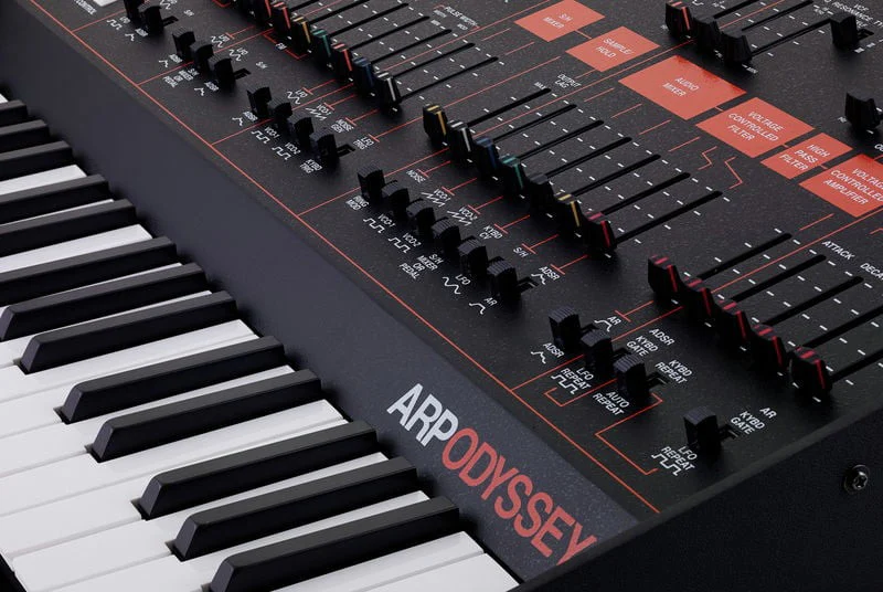 KORG ARP ODYSSEY TECLADO SINTETIZADOR - Image 8