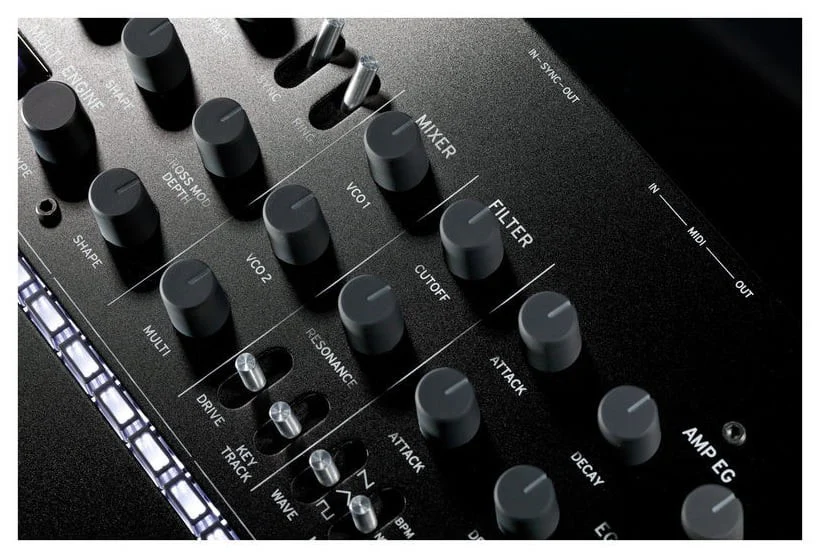 KORG MINILOGUE XD TECLADO SINTETIZADOR ANALOGICO POLIFONICO - Image 15