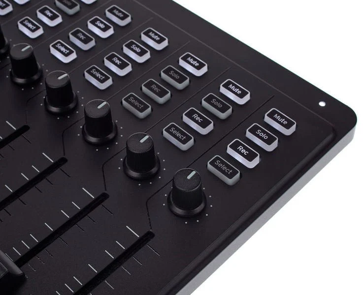 KORG NANOKONTROL STUDIO CONTROLADOR MIDI USB - Image 6