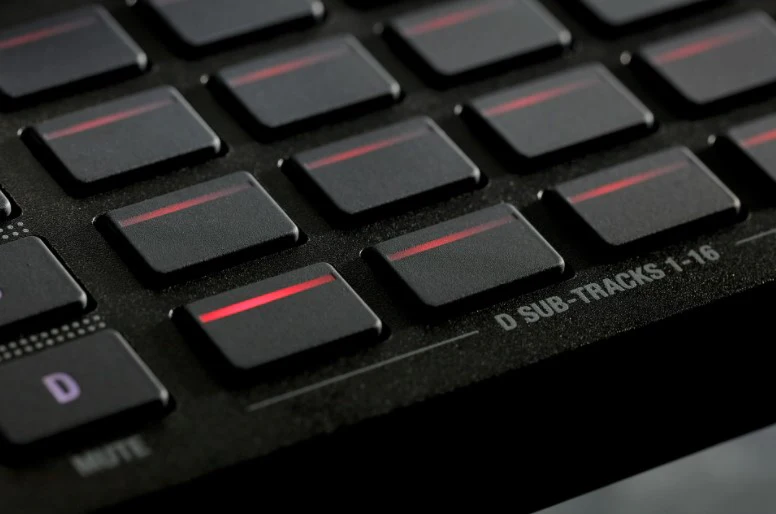 KORG SQ64 SECUENCIADOR POLIFONICO - Image 7
