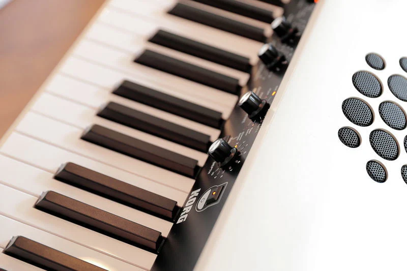 KORG SV2 88S STAGE VINTAGE PIANO DIGITAL DE ESCENARIO 88 TECLAS PLATEADO - Image 15