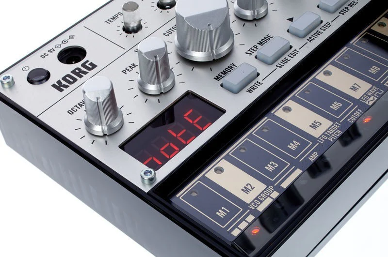 KORG VOLCA BASS SINTETIZADOR DE BAJO ANALOGICO - Image 4