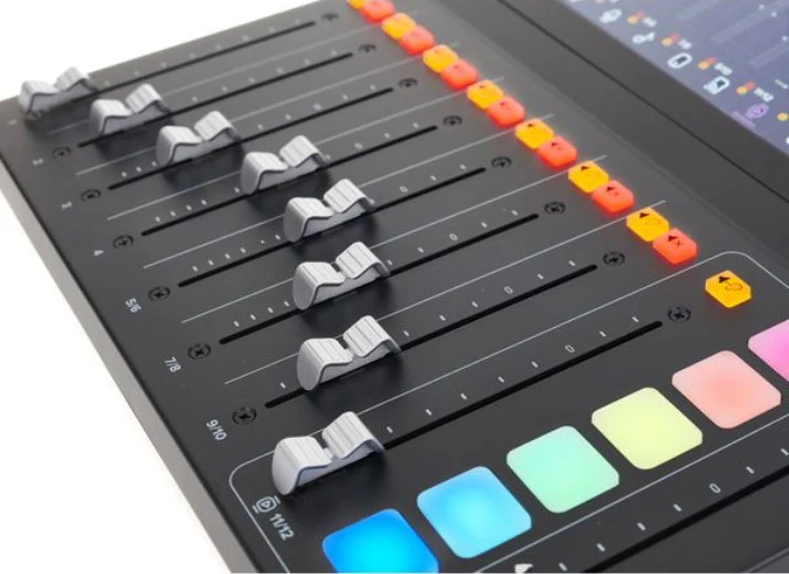 MACKIE DLZ CREATOR MESA DE MEZCLAS STREAMING - Image 17