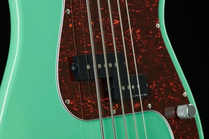 MARCUS MILLER P5 ALDER-5 MGR 2ND GEN BAJO ELECTRICO 5 CUERDAS MILD GREEN - Image 12
