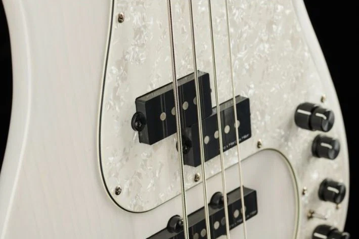 MARCUS MILLER P8-4 WBL BAJO ELECTRICO WHITE BLONDE - Image 10