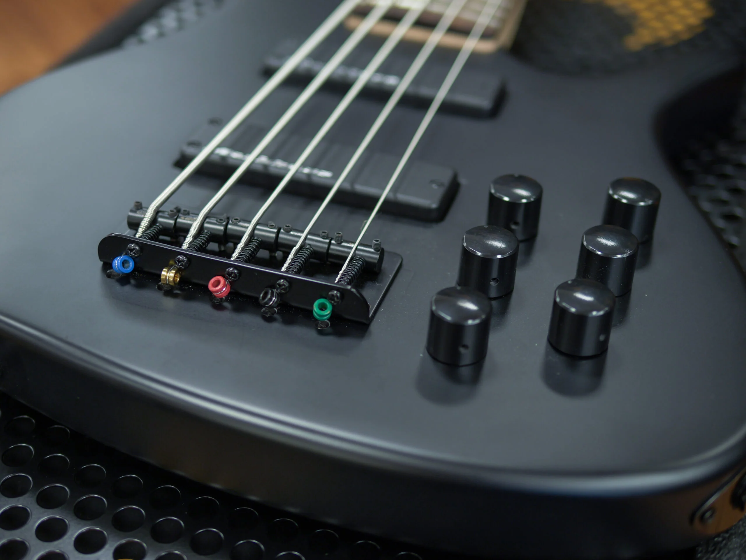 MARKBASS MB GLOXY BLACK PANTHER RW BAJO ELECTRICO 5 CUERDAS NEGRO - Image 3