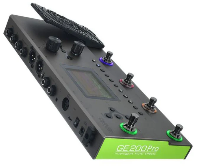 MOOER GE200 PRO PEDALERA MULTIEFECTOS - Image 13