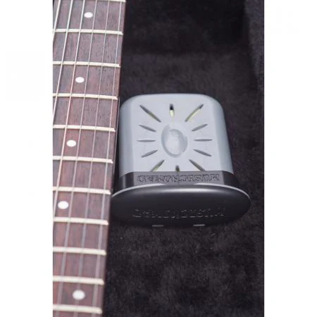 MUSICNOMAD MN303 HUMIDIFICADOR PARA ESTUCHE DE GUITARRA - Image 11