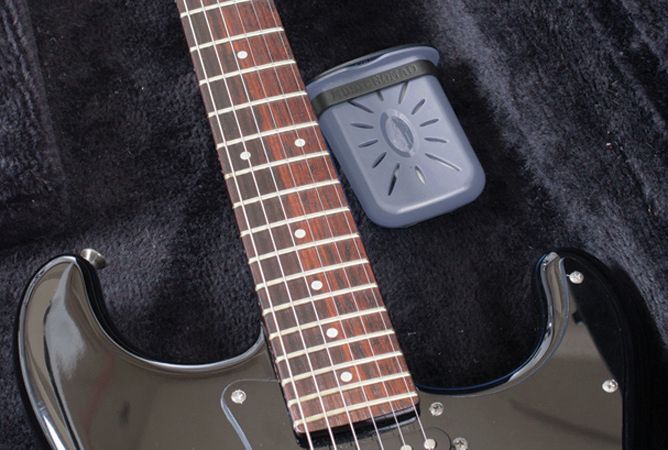 MUSICNOMAD MN303 HUMIDIFICADOR PARA ESTUCHE DE GUITARRA - Image 12