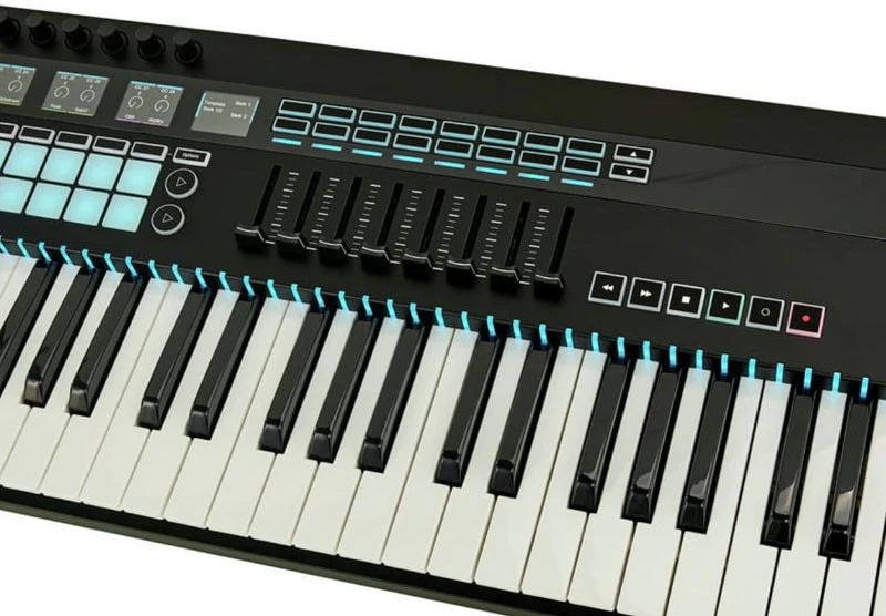 NOVATION 61SL MKIII TECLADO CONTROLADOR 61 TECLAS - Image 7