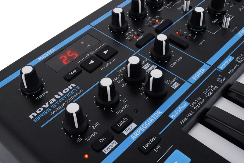 NOVATION BASS STATION II SINTETIZADOR MONOFONICO - Image 7