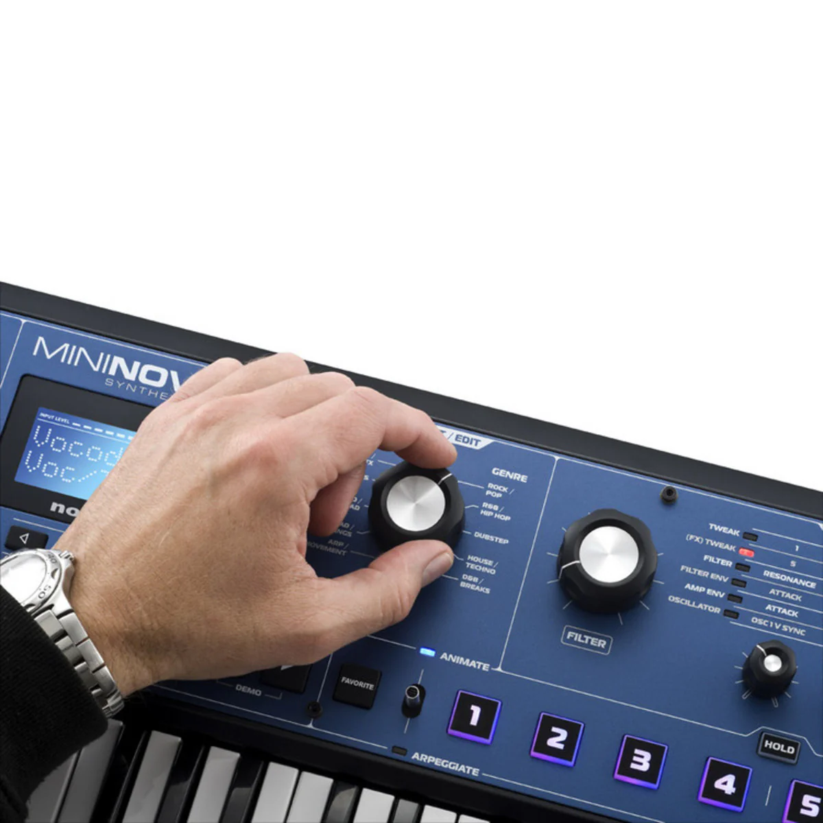 NOVATION MININOVA SINTETIZADOR PORTATIL - Image 9