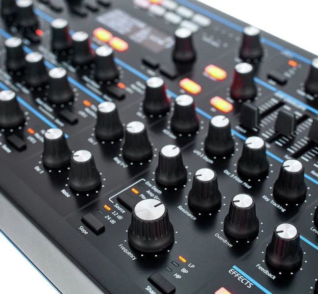 NOVATION PEAK SINTETIZADOR POLIFONICO 8 VOCES - Image 11