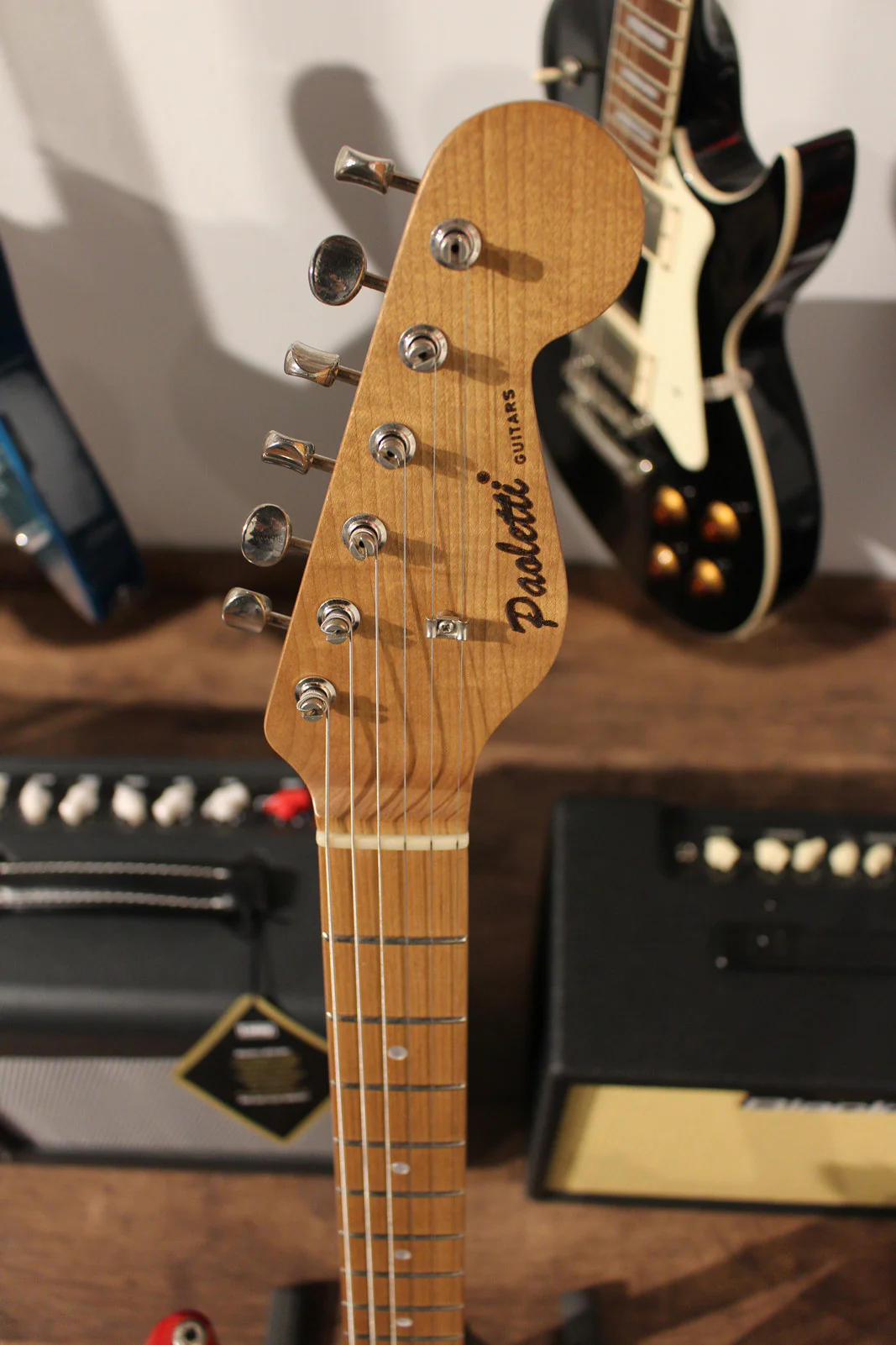PAOLETTI GUITARS STRATOSPHERIC LOFT SSS RMN GUITARRA ELECTRICA GOLD RUBY - Image 5