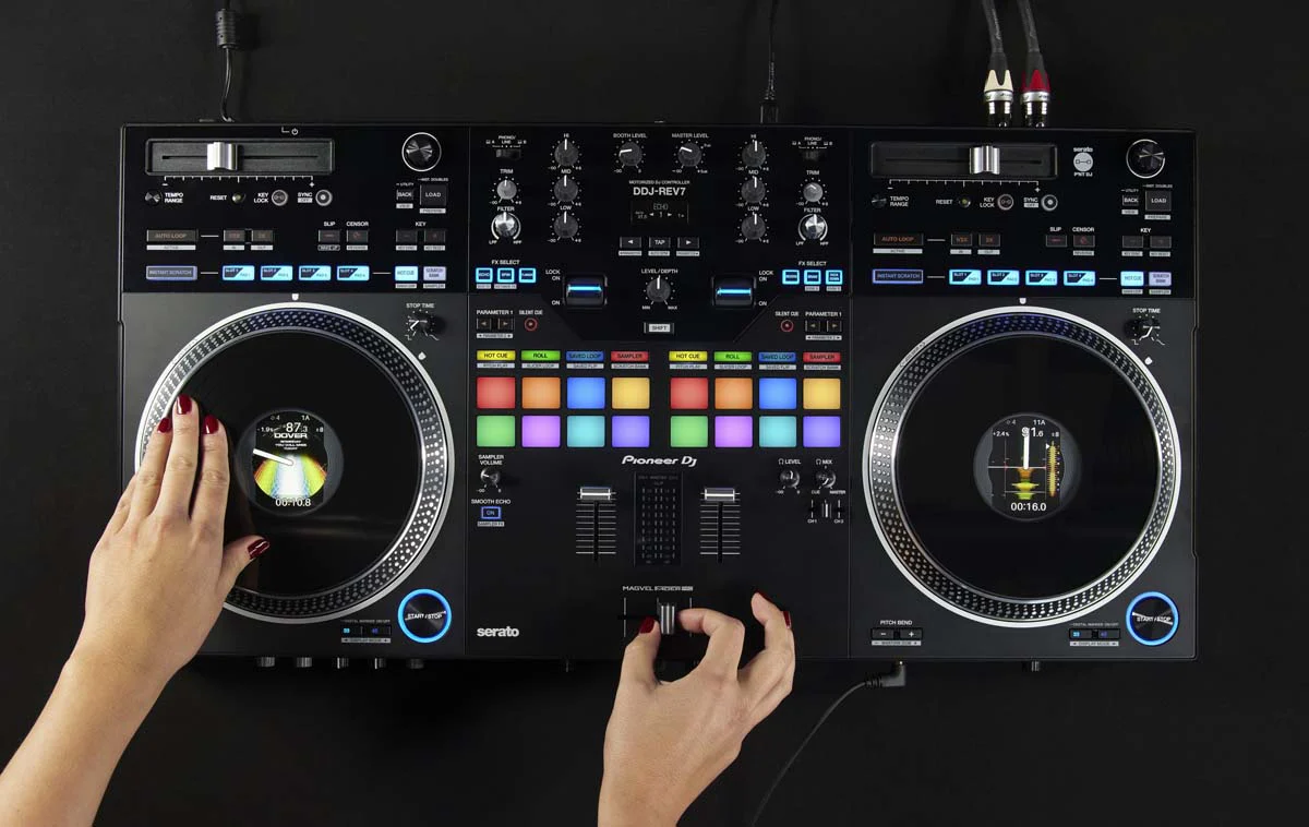 PIONEER DJ DDJ-REV7 CONTROLADOR DJ SERATO DJ PRO - Image 12