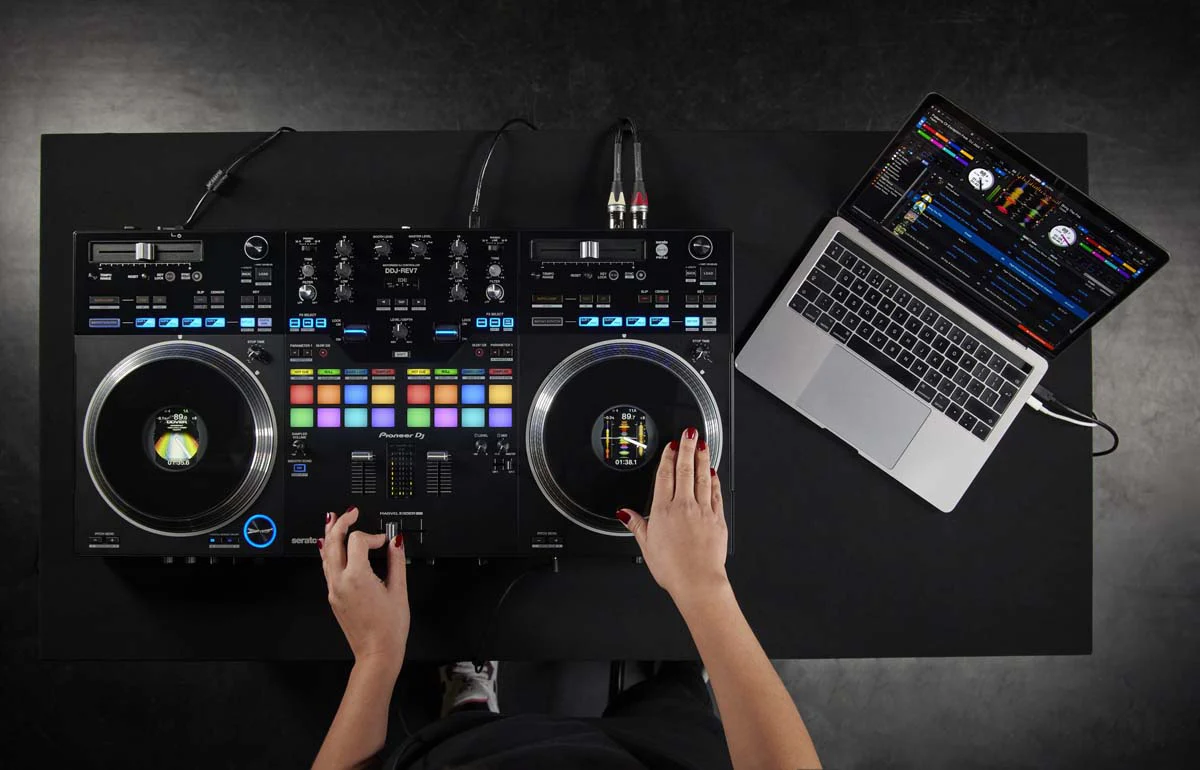 PIONEER DJ DDJ-REV7 CONTROLADOR DJ SERATO DJ PRO - Image 13