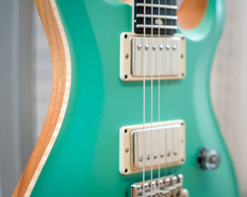 PRS CE24 SATIN SFG LTD GUITARRA ELECTRICA SEAFOAM GREEN - Image 4