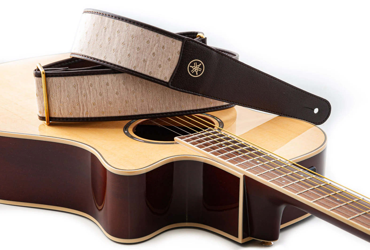 RIGHTON YAMAHA SONGWRITER WH CORREA GUITARRA ACUSTICA BLANCA - Image 4