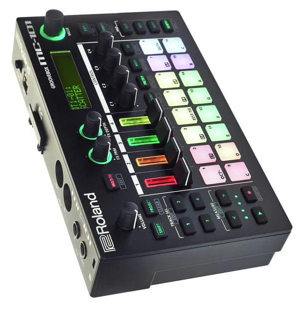 ROLAND MC101 AIRA GROOVEBOX - Image 5