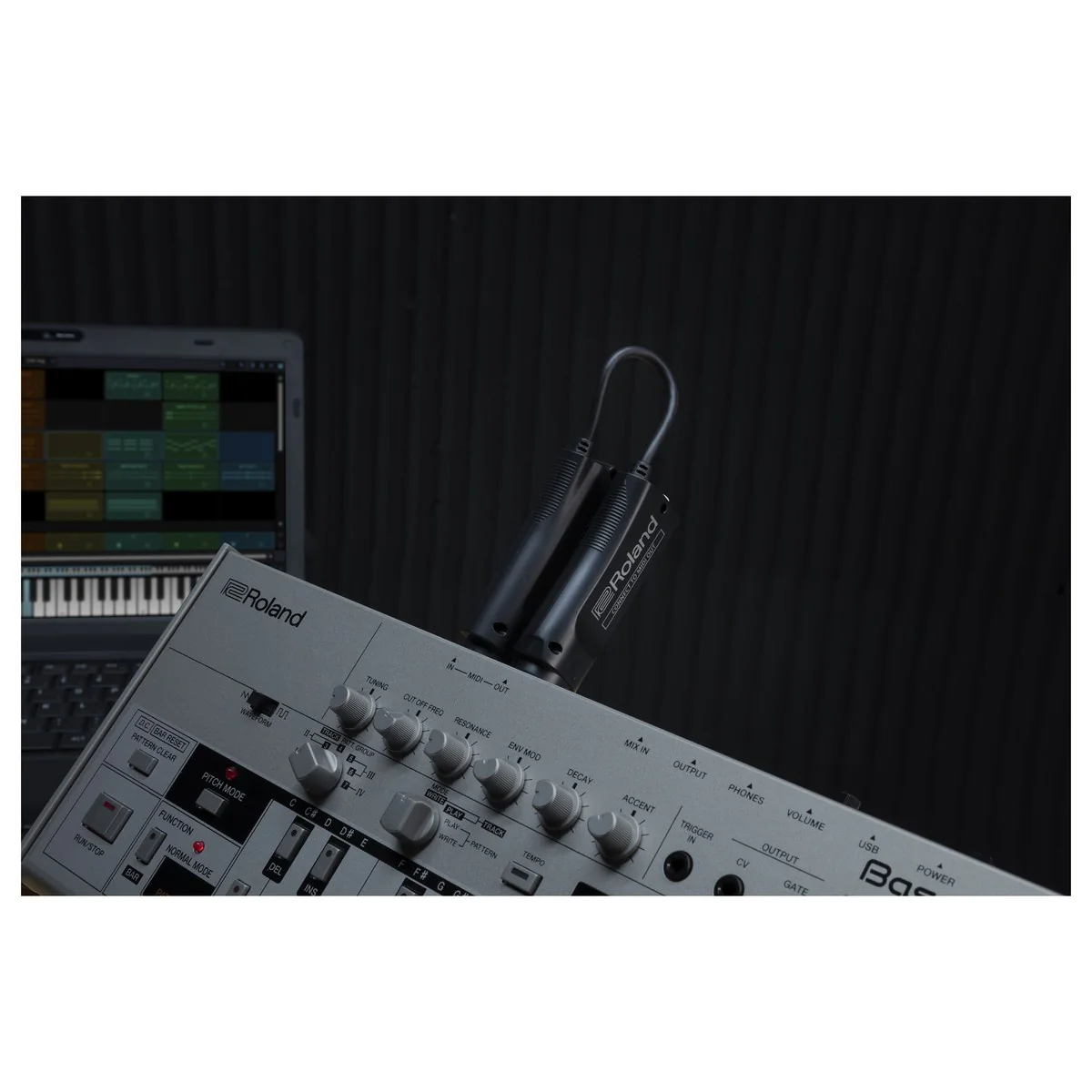 ROLAND WM1 ADAPTADOR MIDI INALAMBRICO - Image 4