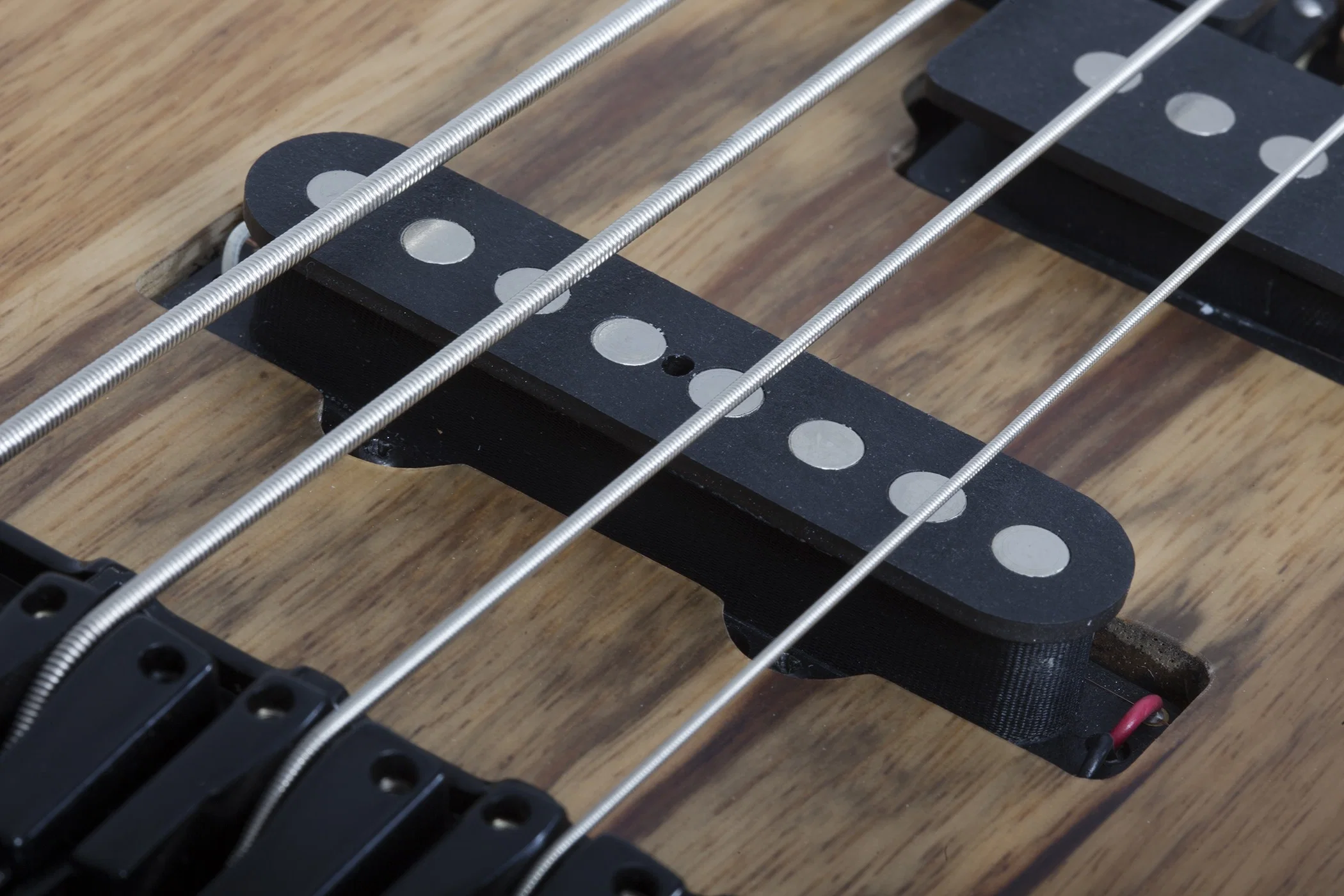 SCHECTER MODEL-T 4 EXOTIC BLACK LIMBA BAJO ELECTRICO NATURAL SATIN - Image 7