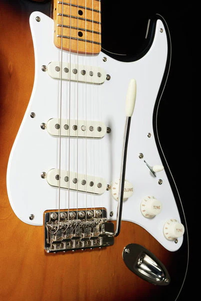 SQUIER CLASSIC VIBE 50S STRATOCASTER MN GUITARRA ELECTRICA 2 COLORES SUNBURST - Image 6