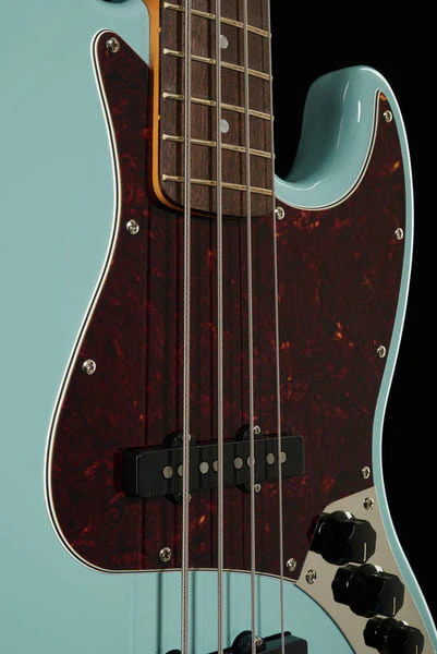 SQUIER CLASSIC VIBE 60S JAZZ BASS IL BAJO ELECTRICO DAPHNE BLUE - Image 19