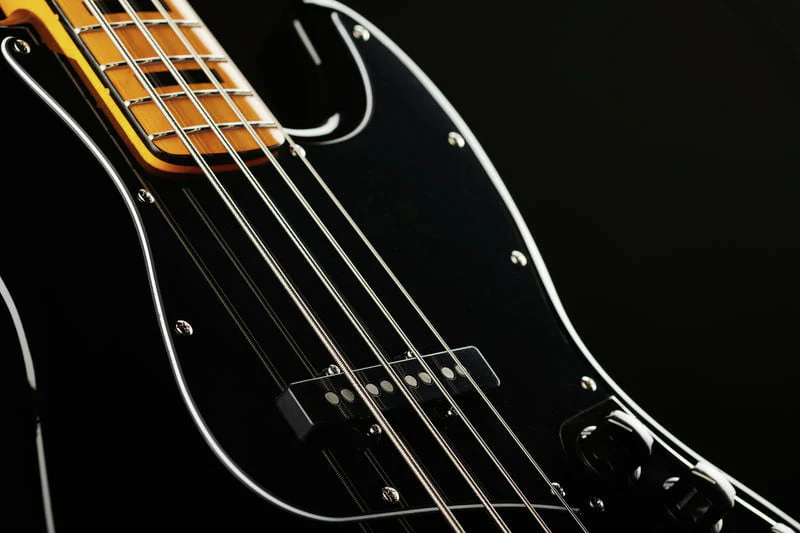 SQUIER CLASSIC VIBE 70S JAZZ BASS MN BAJO ELECTRICO NEGRO - Image 14